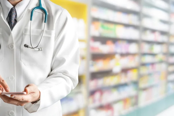 come diventare assistente di farmacia